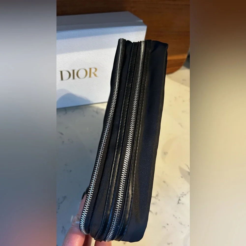 Dior NWT Backstage Beauty Cosmetic Travel Kit. 4 Make-Up Brushes. W/ Dior Box. - Picture 7 of 7